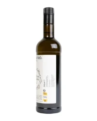 L'huile d'olive vierge extra Solenostro est obtenue grâce à une extraction à froid par des broyeurs mécaniques dans un processus continu. Cette méthode préserve la qualité